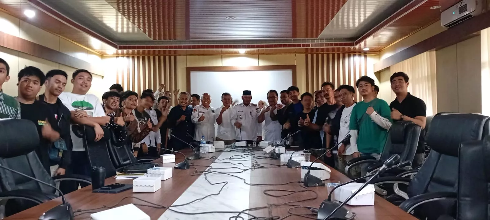 Jelang HUT Sultra, Pedagang Lingkar MTQ Kendari Dipindah ke Depan Kantor Wali Kota