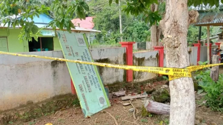 Murid SD Tewas Tertimpa Papan Nama Sekolah di Muna Barat