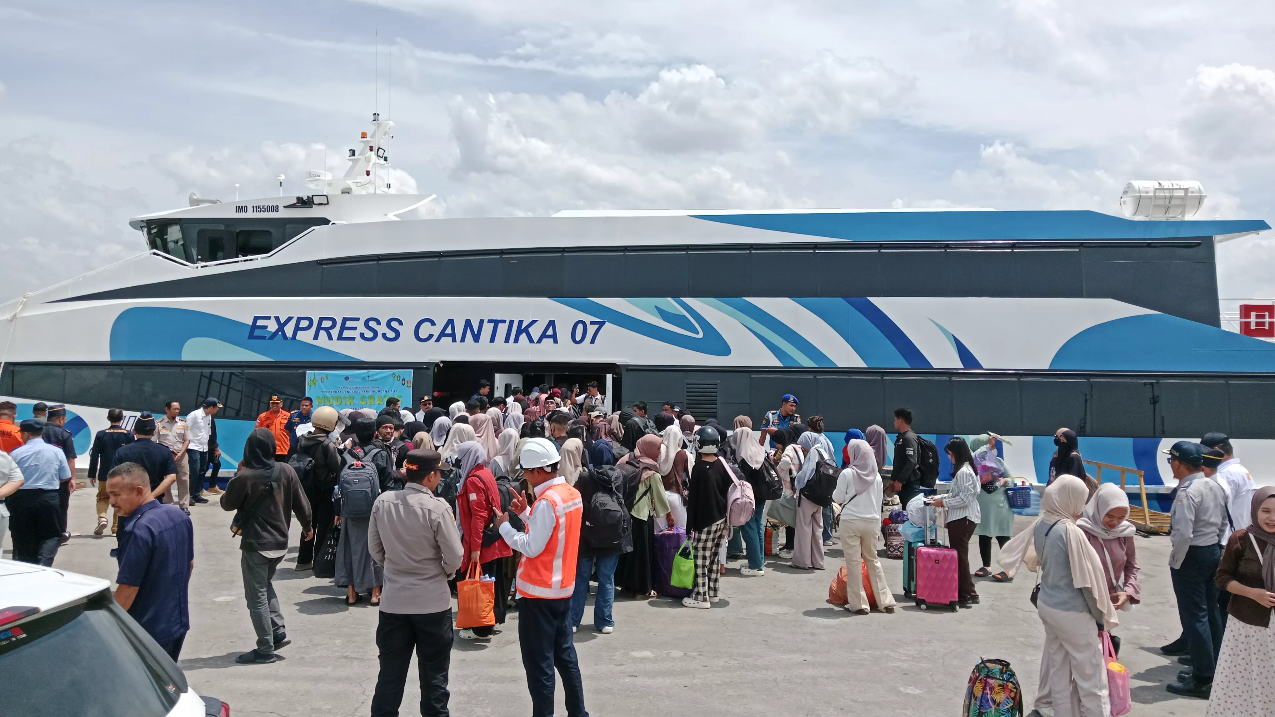 Program Mudik Gratis Kendari–Raha Berangkatkan 400 Penumpang, Ringankan Beban Masyarakat Jelang Lebaran