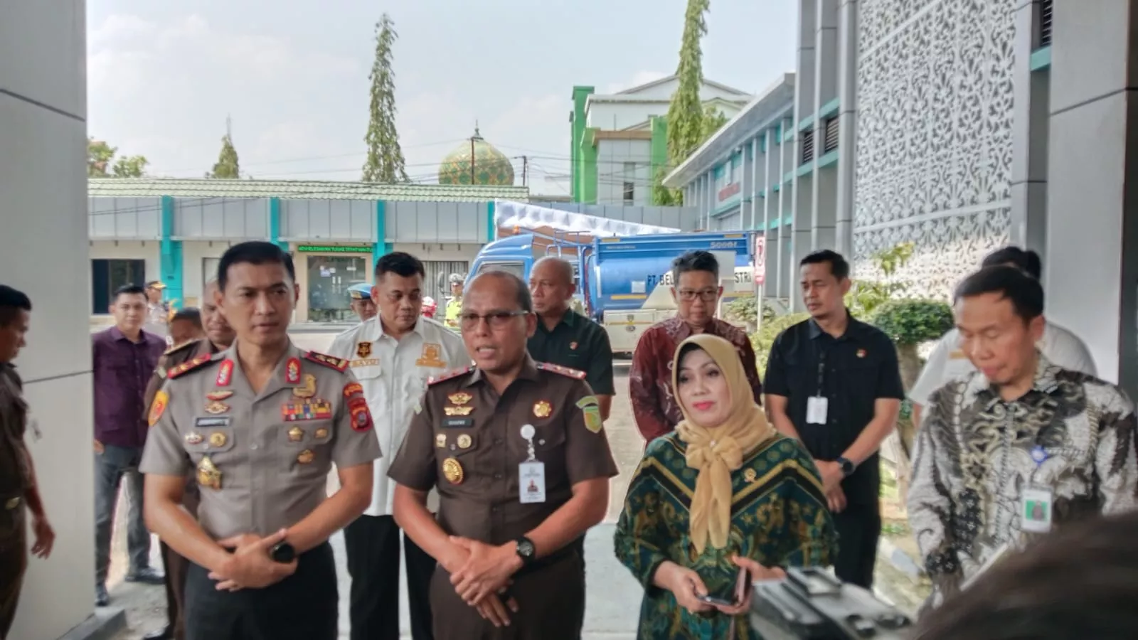 Kejati Sultra Lelang 47 Tumpukan Ore Nikel dan Sejumlah Kendaraan, Nilai Limit Capai Rp4,56 Miliar