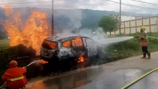 Mobil Terbakar di Rumbia Bombana, Diduga Akibat Ledakan Korek Api di Dasbor