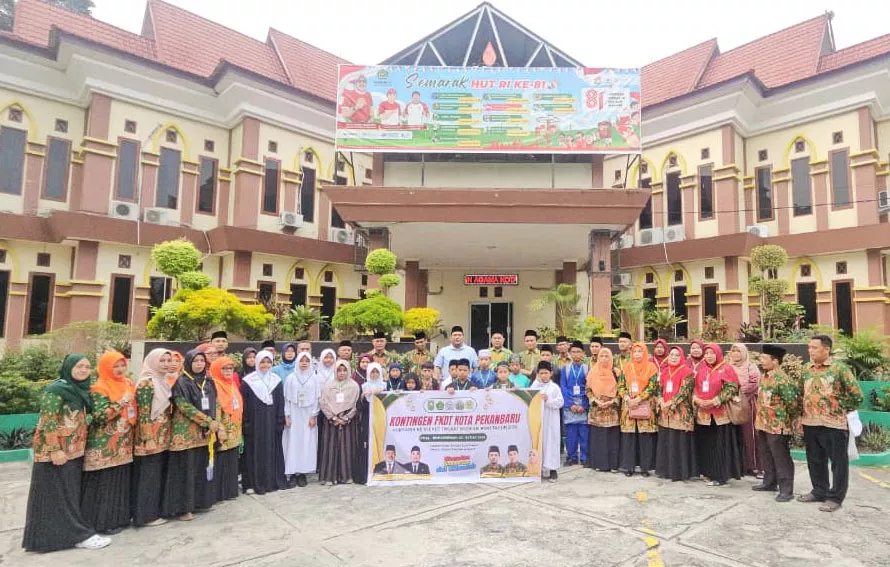 Rombongan Santri MDT Pekanbaru Dilepas Kemenag dan FKDT Ikut Lomba Ajang Porsadin VI