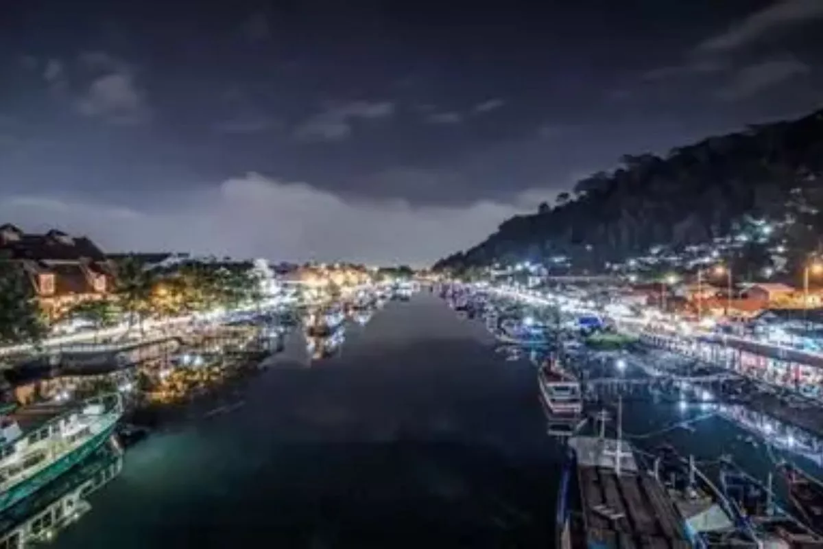 Rekomendasi Wisata Malam di Padang yang Wajib Dikunjungi