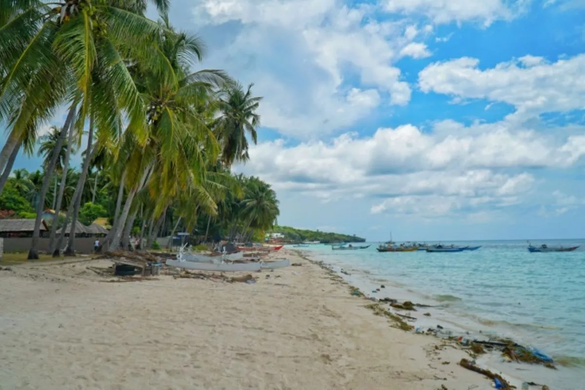 7 Pantai Sepi di Sulawesi Selatan yang Memikat untuk Dikunjungi