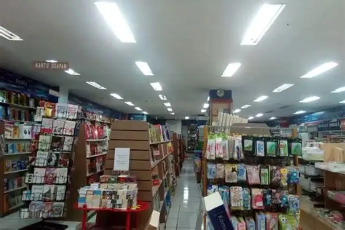 Tempat Toko Buku Lengkap di Mataram, Pilihan Terbaik untuk Berburu Bacaan