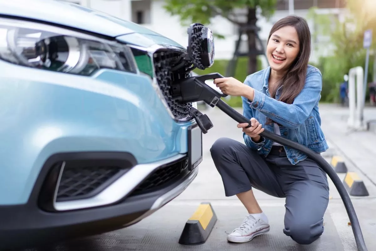 Panduan Lengkap Asuransi Mobil Listrik di Indonesia