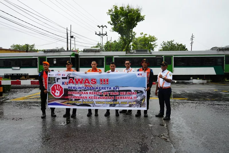 Awal 2026, KAI Divre II Sumbar Kembali Ingatkan Keselamatan di Perlintasan Sebidang