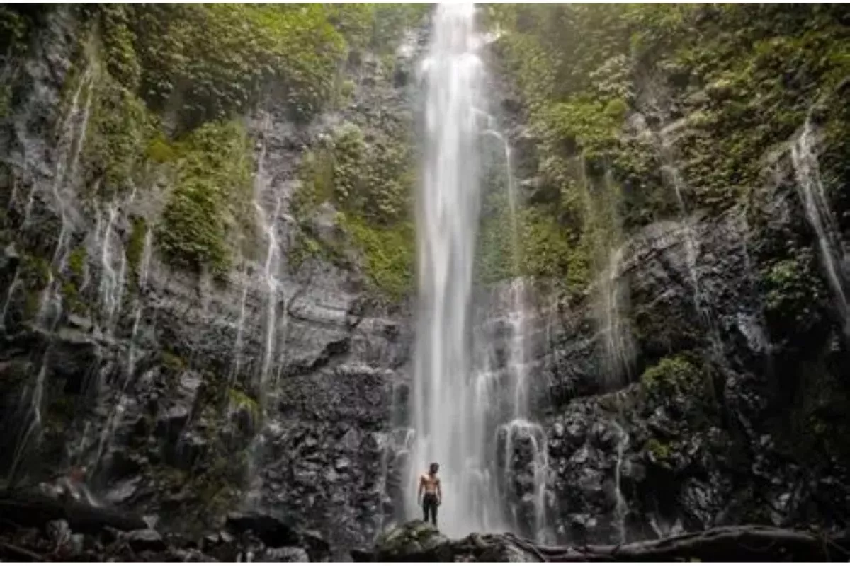 Pesona 7 Air Terjun Jawa Tengah untuk Liburan Keluarga