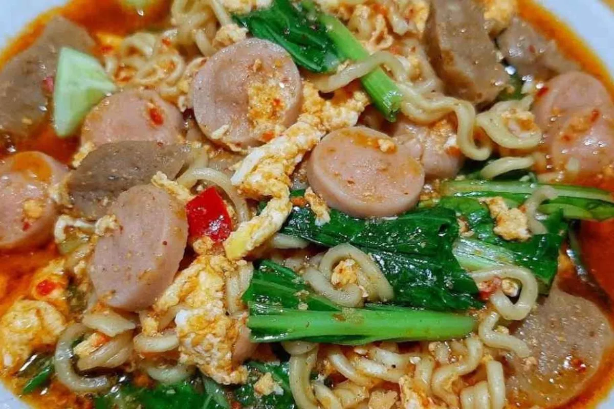 Resep Seblak Kuah Pedas Khas Bandung, Jajanan Ikonik yang Menggoda