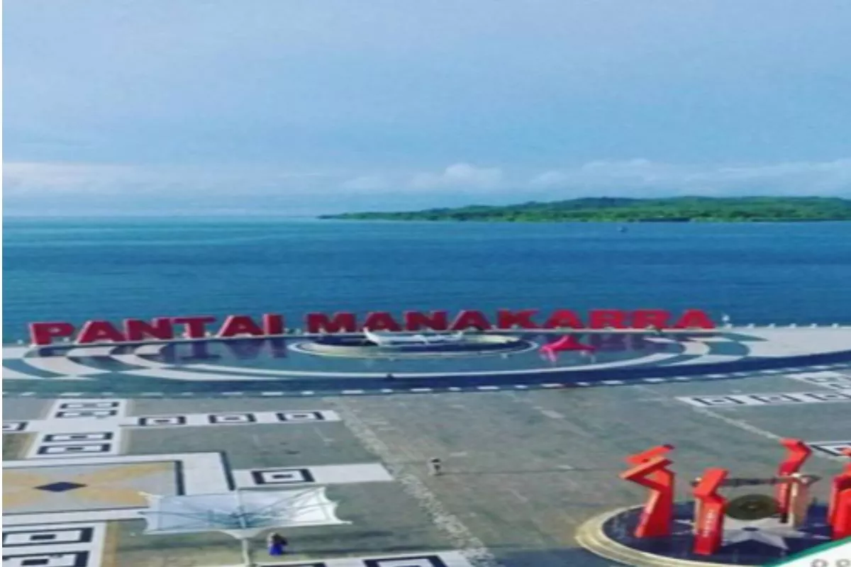 Pantai Manakarra Mamuju, Destinasi Bahari Andalan di Sulawesi Barat