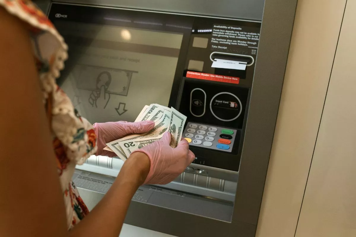 15 Cara Tarik Tunai DANA via ATM BCA 2026: Syarat & Biaya