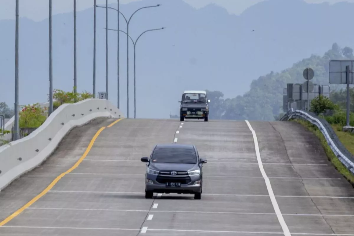 5 Kali Longsor dalam 5 Bulan, Tol Sicincin-Bukittinggi Didesak Segera Realisasi