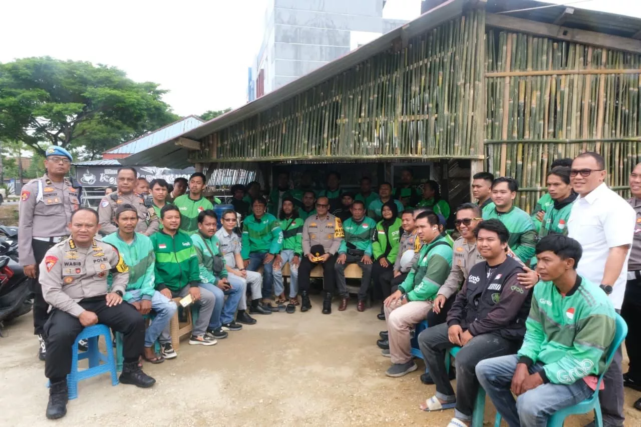 Polantas Menyapa di Kendari: Ditlantas Polda Sultra Rangkul Ojol Jaga Keselamatan Jalan