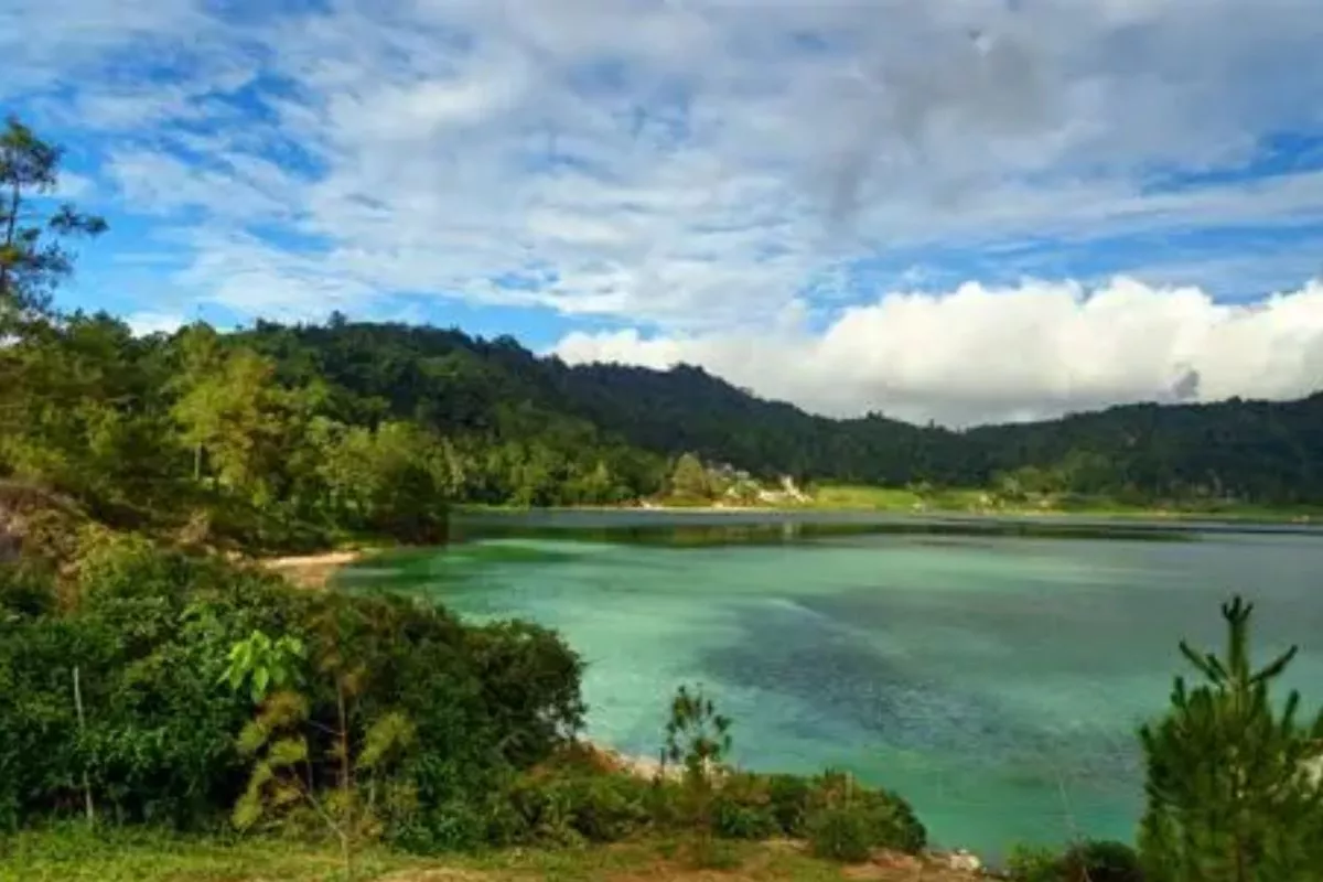 Danau Linow, Danau 3 Warna di Tomohon yang Berubah-ubah Warna