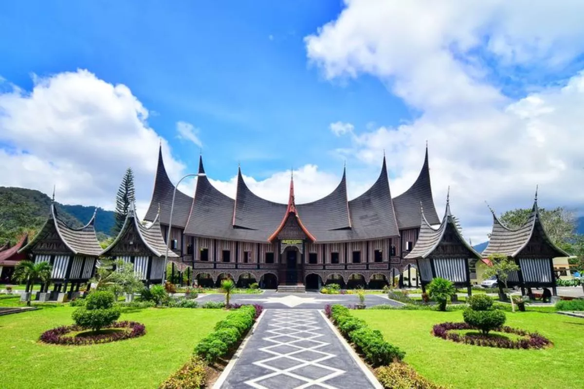 10 Rekomendasi Wisata Gratis di Padang untuk Liburan Hemat