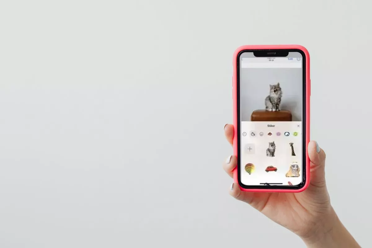 Cara Membuat Stiker WA tanpa Aplikasi di iPhone dengan Mudah