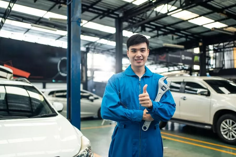 10 Rekomendasi Bengkel Padang Terbaik: Servis Mobil & Motor Terpercaya