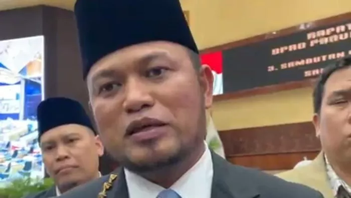 Mobil Dinas Rp8,5 Miliar Hebohkan Kaltim, Golkar Tegur Gubernur Rudy Mas'ud