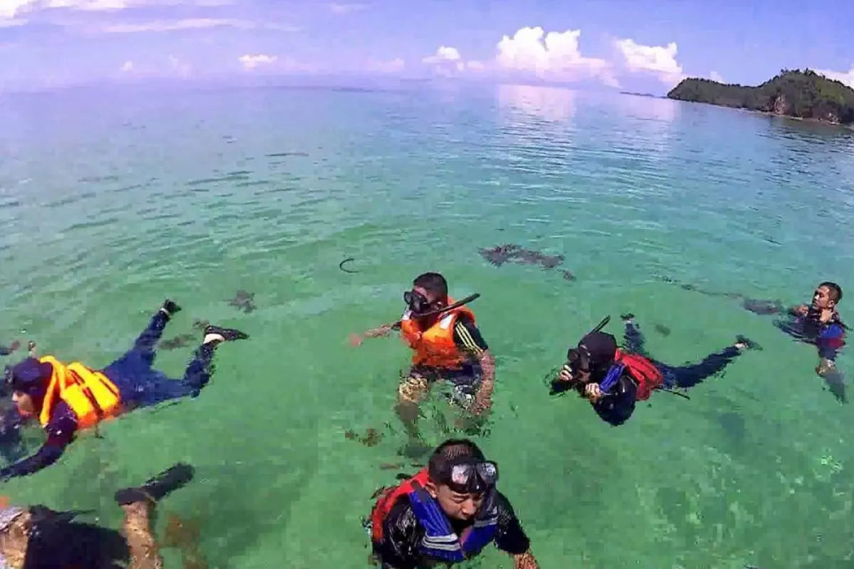 Panduan Snorkeling Pemula di Kepulauan Riau: Spot, Peralatan, dan Persiapan