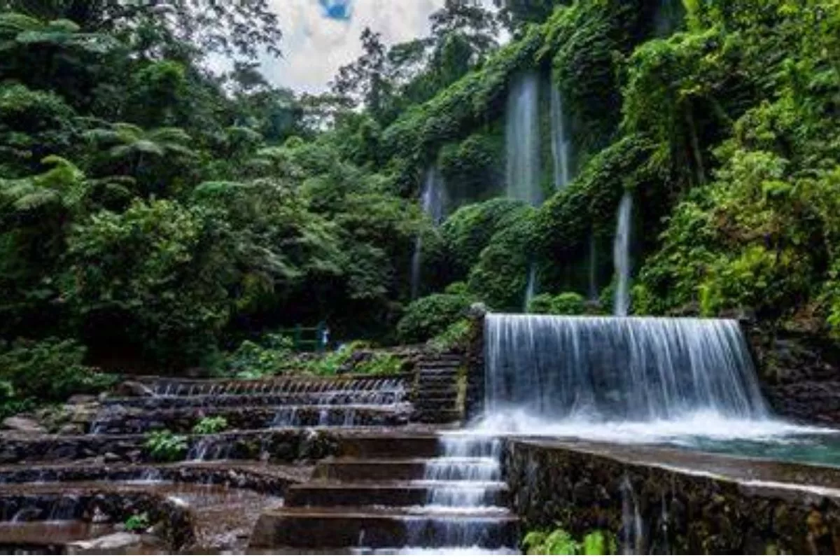Panduan Lengkap Menuju Air Terjun Benang Kelambu di Lombok