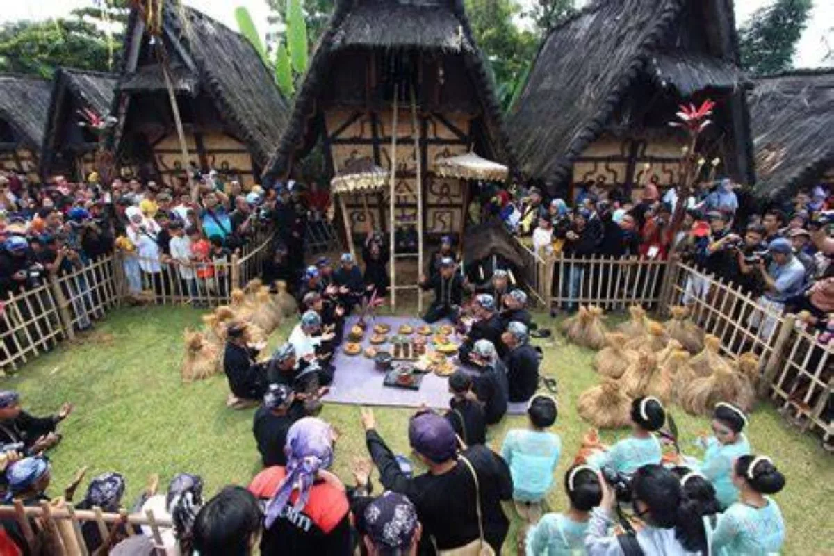 Kampung Baduy hingga Ujung Kulon, Wisata Budaya dan Alam Ekstrem di Banten