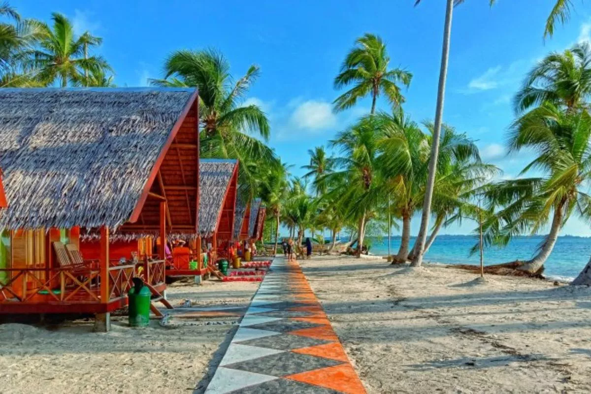 Daftar Penginapan Murah di Pantai Panjang Bengkulu untuk Liburan Hemat