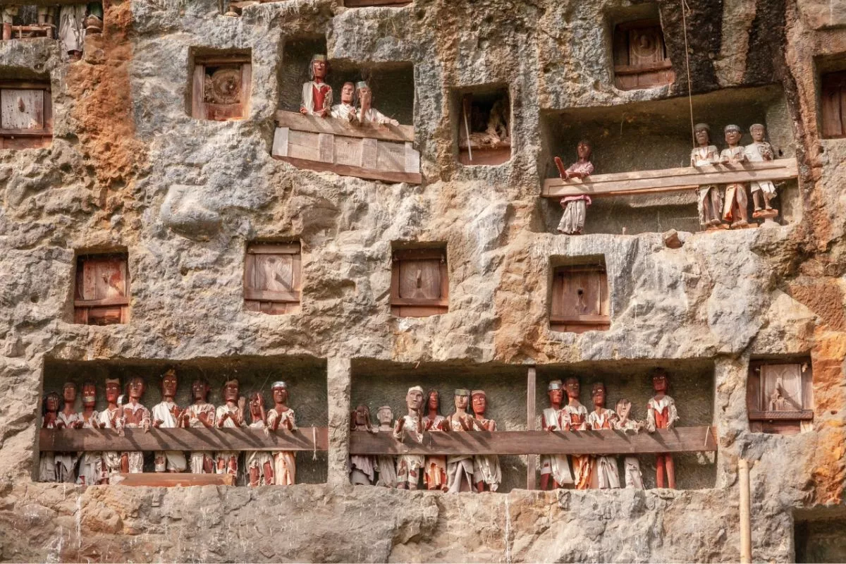 Londa dan Kete Kesu, Wisata Kuburan Tebing Unik di Tana Toraja