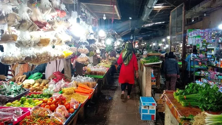 Sewa Rp70 Juta Tapi Atap Bocor, Pedagang Pasar Gusher Tarakan Desak Perbaikan Fasilitas