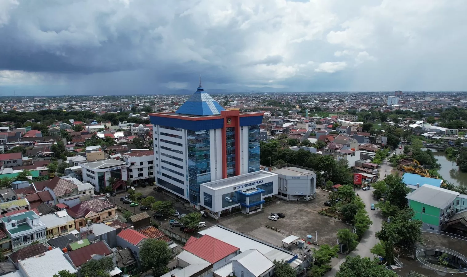 10 Rekomendasi Universitas Sulawesi Selatan Terbaik dan Populer