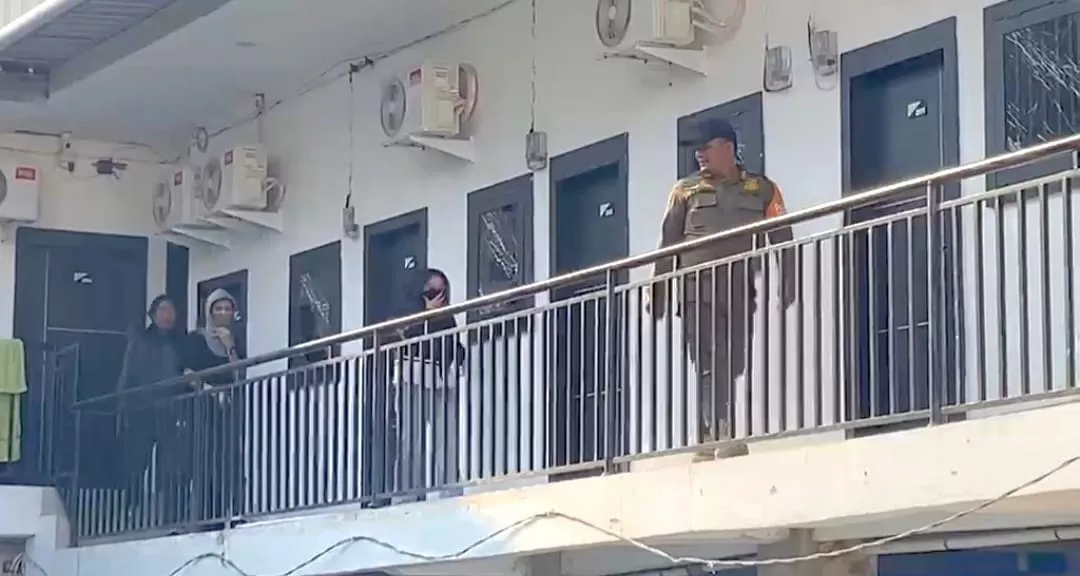Razia Subuh Satpol PP Dumai Sasar Hotel dan Kos, 17 Orang Diamankan