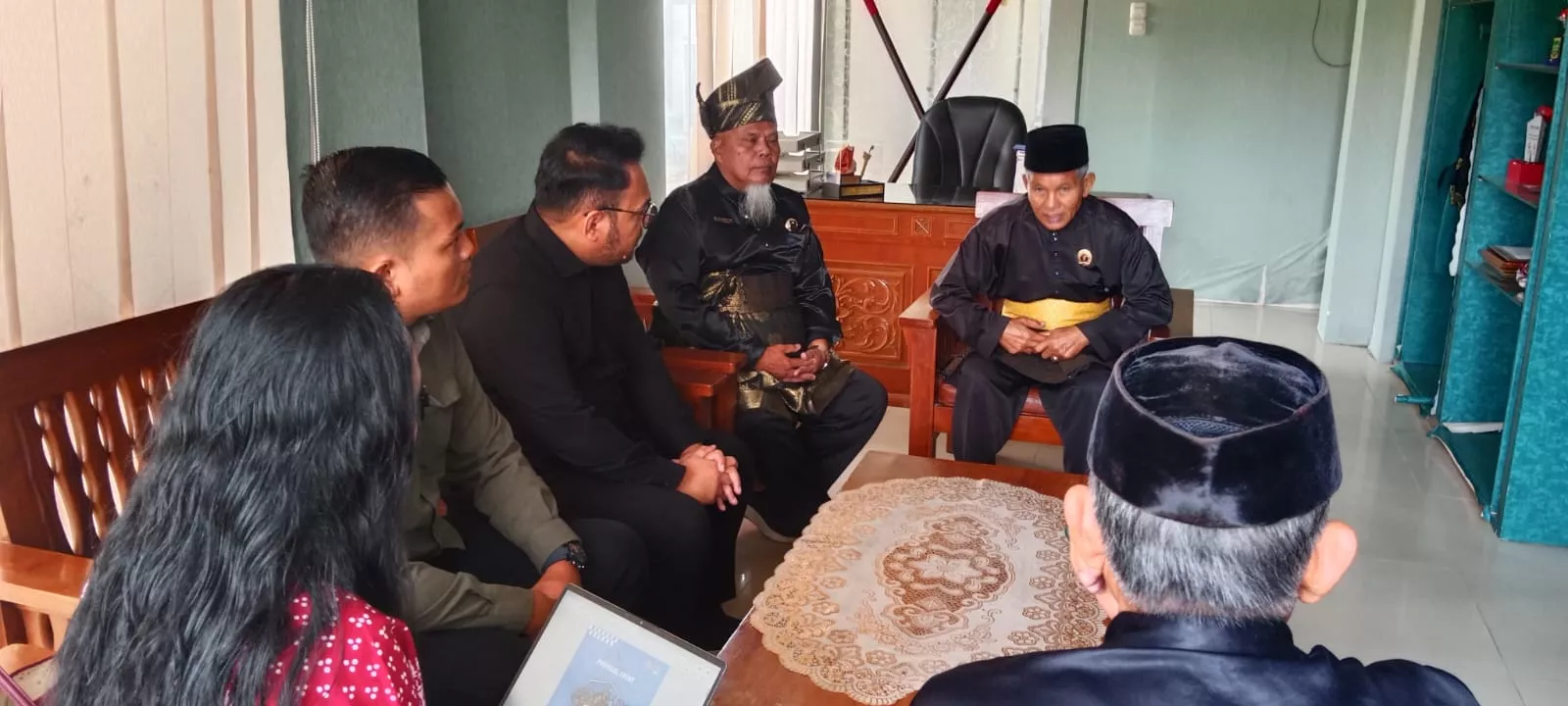 Tiga Perwakilan Citimall Dumai Sambangi LAMR, MKA Soroti Adab Melayu dalam Kegiatan Publik